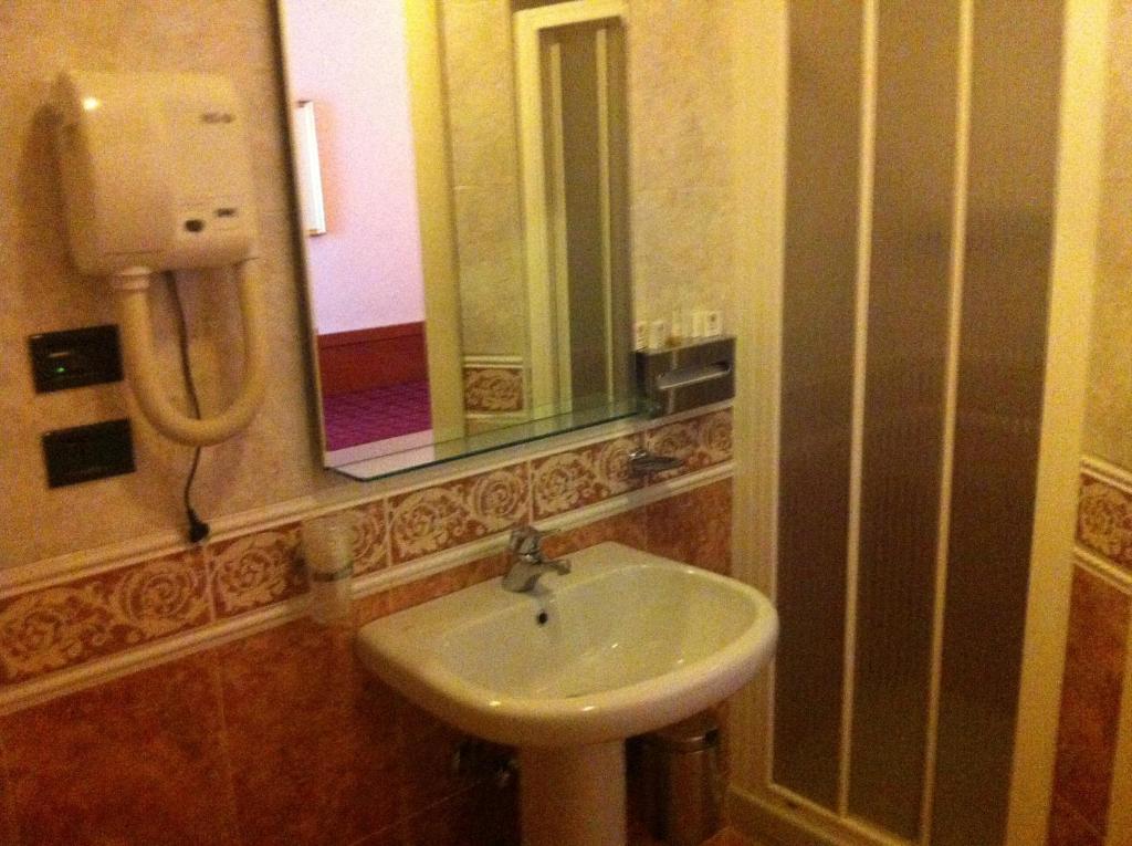 Hotel Impero Brescia Chambre photo